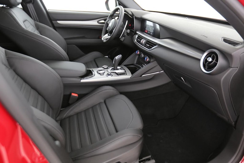 Vehicle image ALFA ROMEO STELVIO