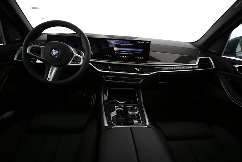 Vehicle image BMW X5