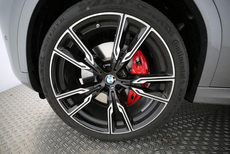 Vehicle image BMW X6