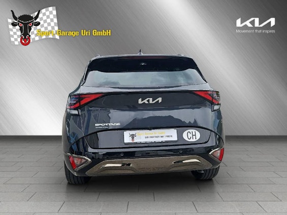 Vehicle image 4 Vehicle image 4