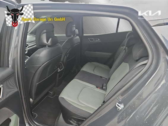 Vehicle image 10 Vehicle image 10