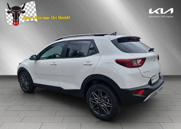 Vehicle image 3 Vehicle image 3