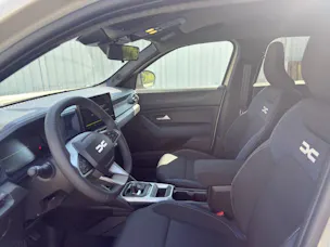 Dacia DUSTER journey hybrid 140