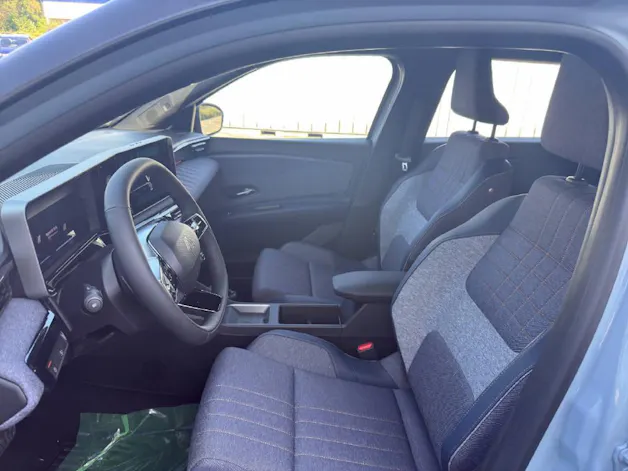 Renault R4 E-TECH ELECTRIC techno 150PS Comfort Range