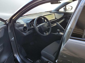 Vehicle image TOYOTA C-HR 2.0 PHEV Swiss Edition