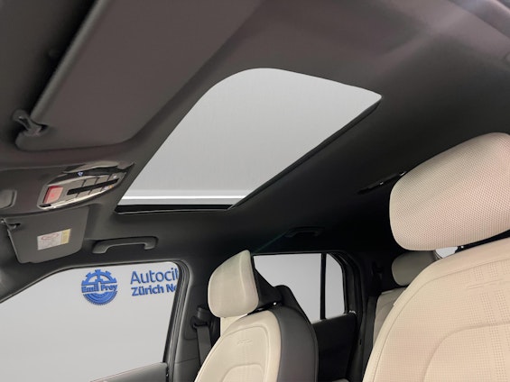 Vehicle image 6 Vehicle image 6