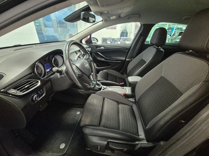 Vehicle image OPEL ASTRA