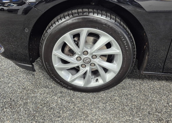 Vehicle image 12 Vehicle image 12