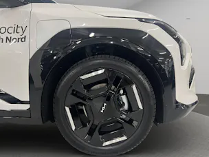Kia EV3 81 kWh Earth+