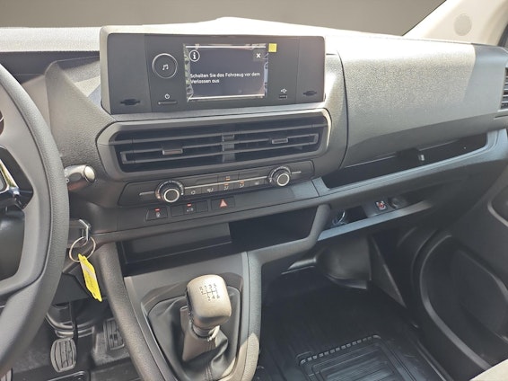 Vehicle image 11 Vehicle image 11