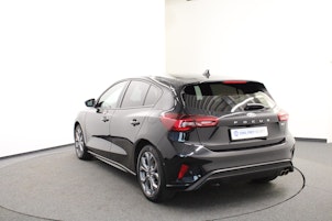 Vehicle image FORD Focus 1.0i EcoB Hybrid 155 ST-Line