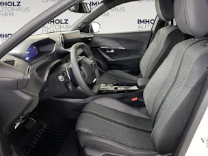 Peugeot 2008 1.2 Hybrid Allure Premium