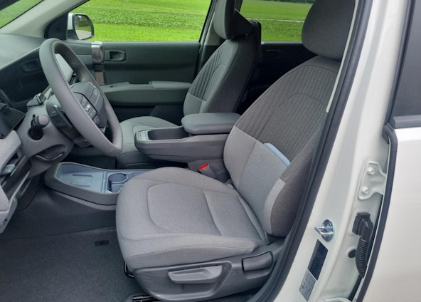 Vehicle image 6 Vehicle image 6