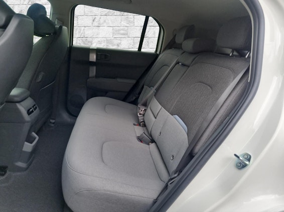 Vehicle image 7 Vehicle image 7