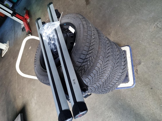 Vehicle image 21 Vehicle image 21