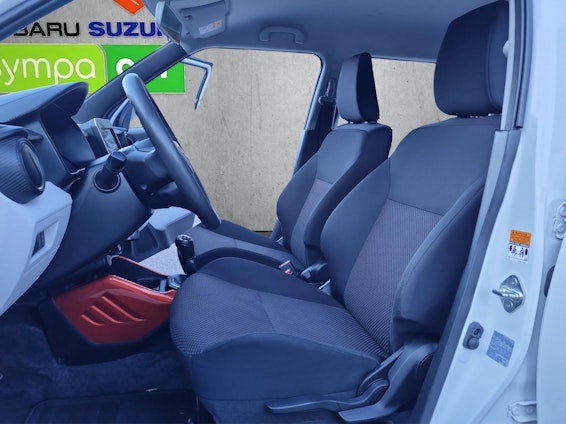 Vehicle image 13 Vehicle image 13