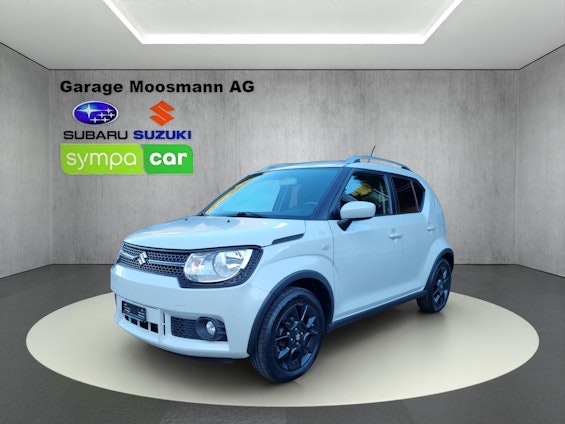 First vehicle image