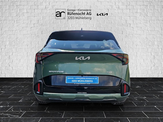 Vehicle image 3 Vehicle image 3