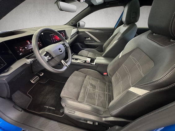 Vehicle image 9 Vehicle image 9