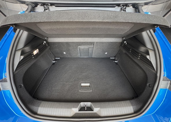 Vehicle image 14 Vehicle image 14