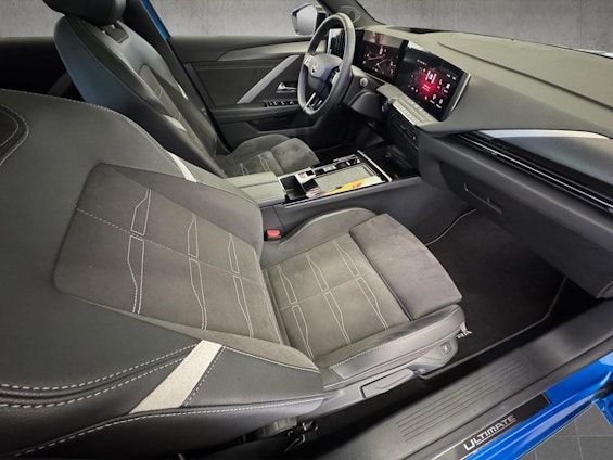 Vehicle image 10 Vehicle image 10