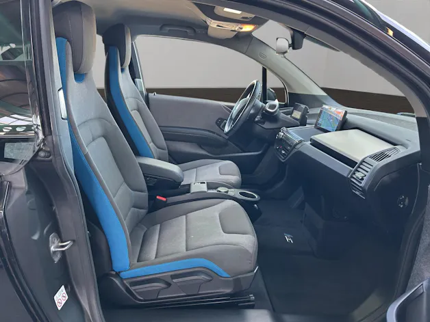 BMW i3s 120