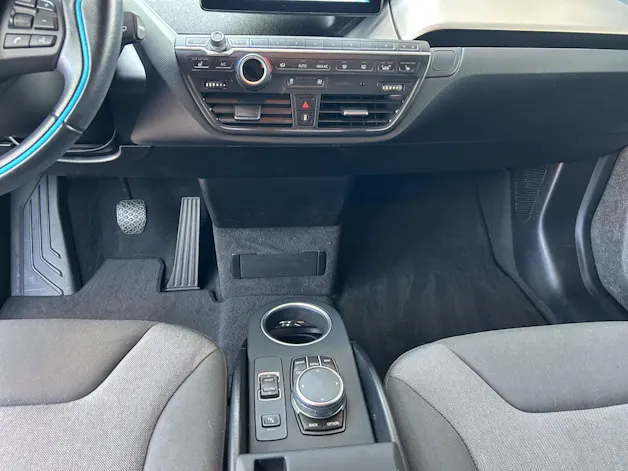 BMW i3s 120