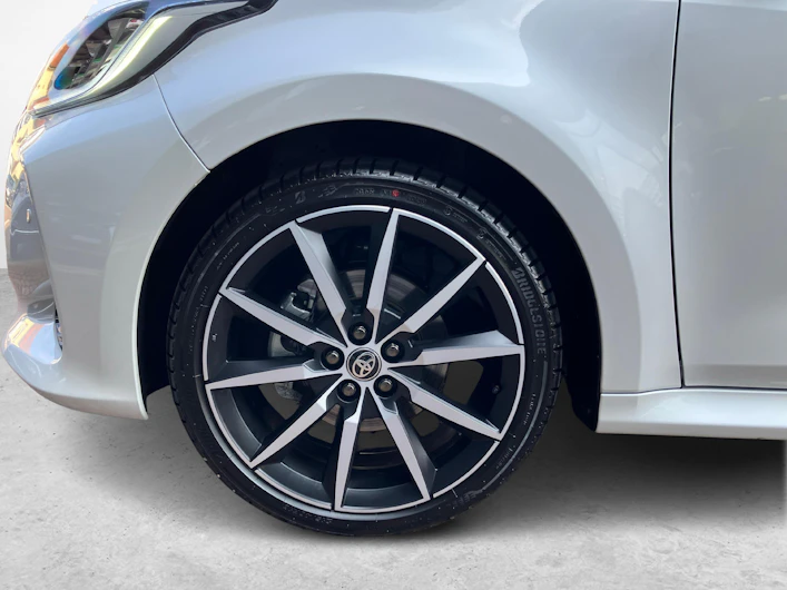 Fahrzeugbild TOYOTA YARIS