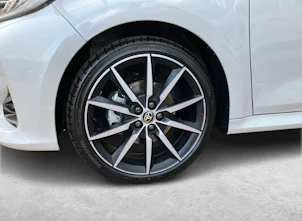 Fahrzeugbild TOYOTA Yaris 1.5 VVT-i HSD GR Sport