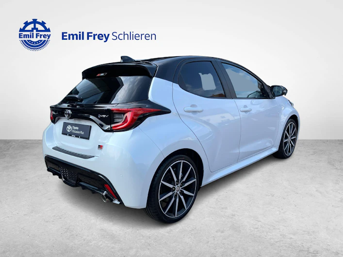Fahrzeugbild TOYOTA YARIS