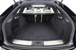 Vehicle image LAND ROVER Range Rover Velar 2.0 T R-Dynamic S