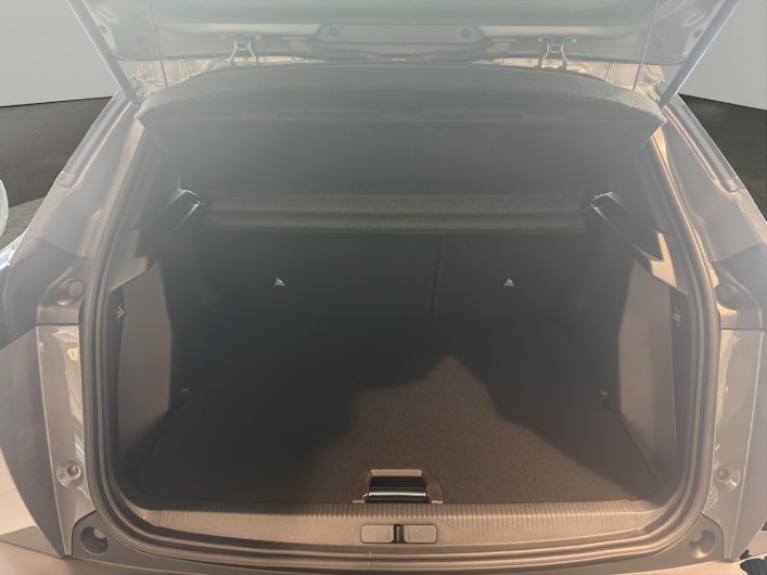 Vehicle image PEUGEOT 2008