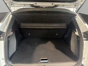 Vehicle image PEUGEOT 2008 1.2 Hybrid Allure Premium