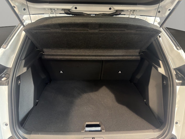 Vehicle image PEUGEOT 2008