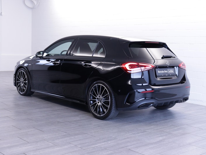 Vehicle image MERCEDES-BENZ A 180