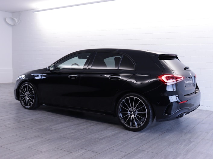 Vehicle image MERCEDES-BENZ A 180