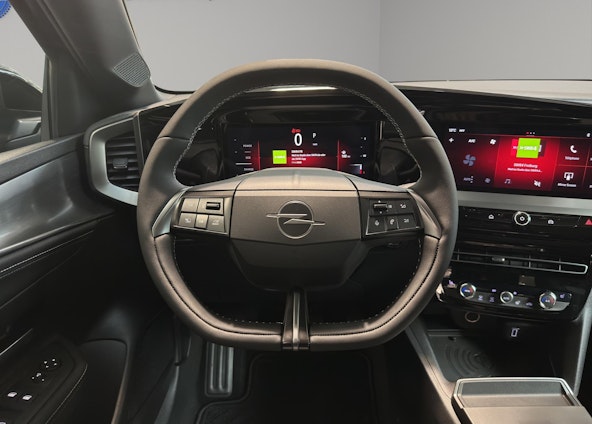 Vehicle image 3 Vehicle image 3