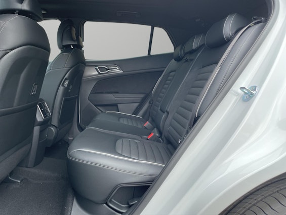 Vehicle image 6 Vehicle image 6