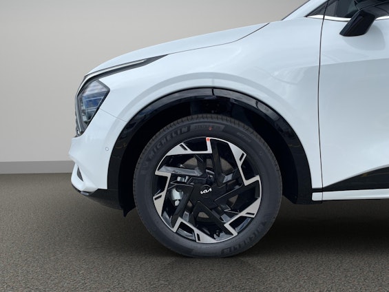 Vehicle image 9 Vehicle image 9