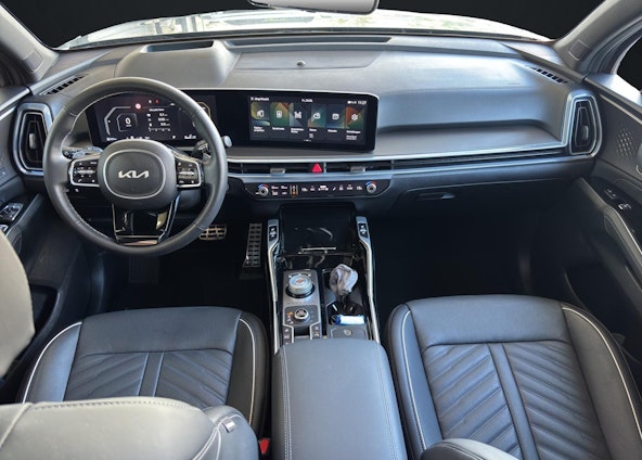 Vehicle image 10 Vehicle image 10