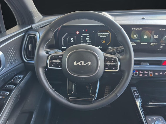 Vehicle image 9 Vehicle image 9