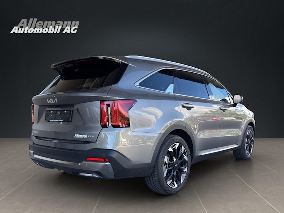 Vehicle image 5 Vehicle image 5