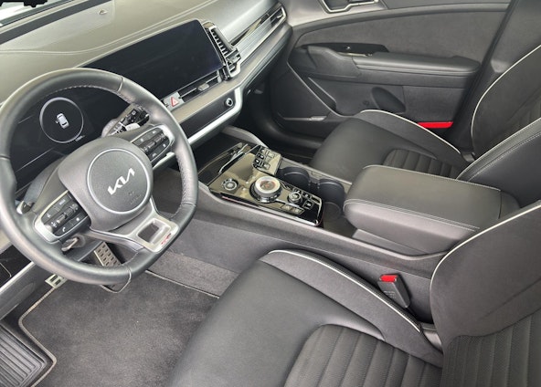 Vehicle image 8 Vehicle image 8