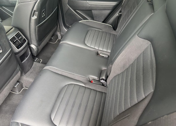 Vehicle image 10 Vehicle image 10