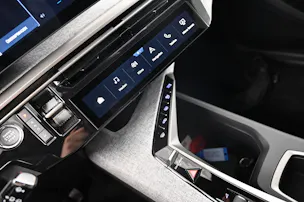 Peugeot 5008 1.2 Hybrid Allure Premium