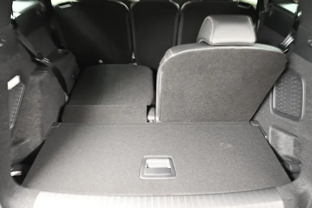 Peugeot 5008 1.2 Hybrid Allure Premium