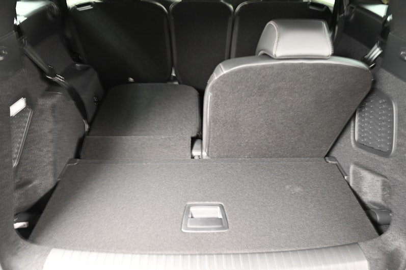 Vehicle image PEUGEOT 5008