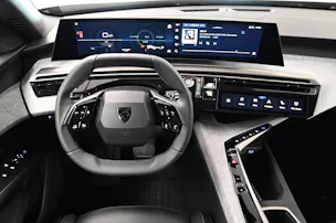 Peugeot 5008 1.2 Hybrid Allure Premium