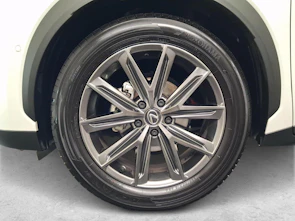 Fahrzeugbild LEXUS LBX 1.5 Hybrid Relax