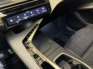 Peugeot 5008 1.6 PHEV GT